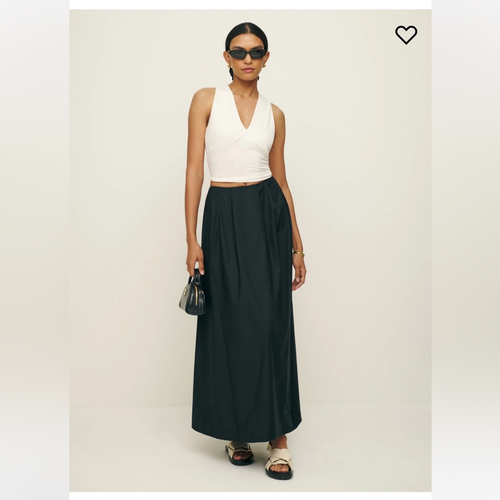 Reformation Lucy Skirt Size 8 black